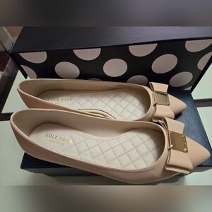 ✨️Cole Haan Leather Flats❤